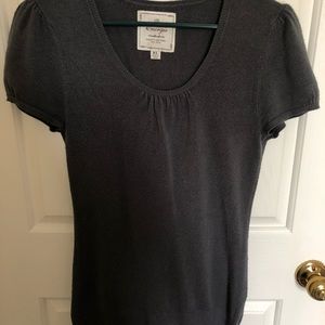 Gray short sleeve top